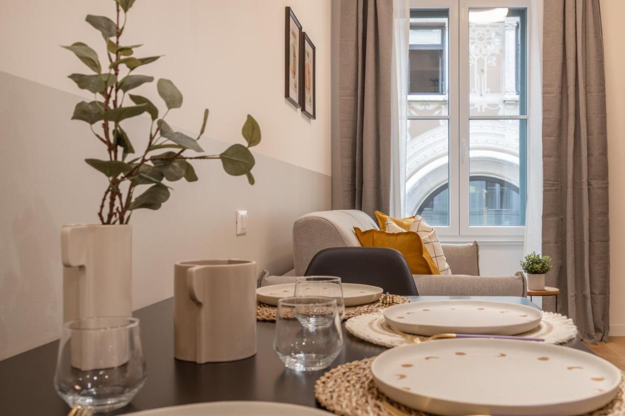 Timeless 2-bedrooms Flat Trieste